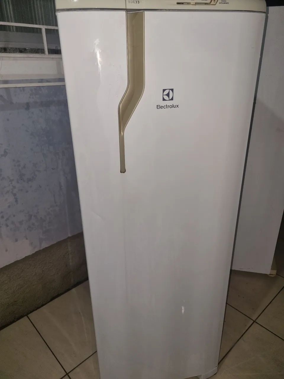 Vendo geladeira eletrolux 