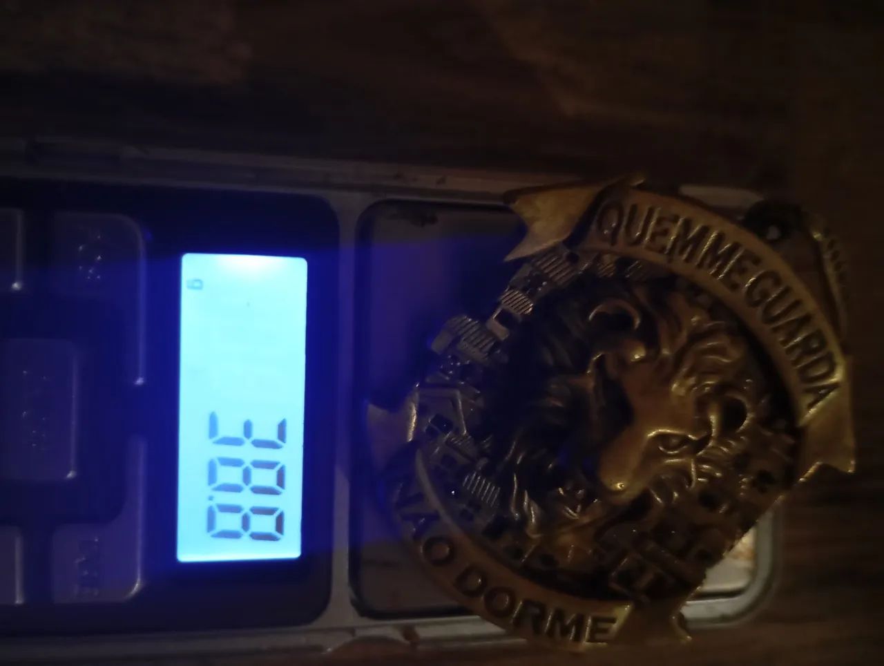 Corrente moeda antiga ,um por um com pingente,171g  - Foto 4