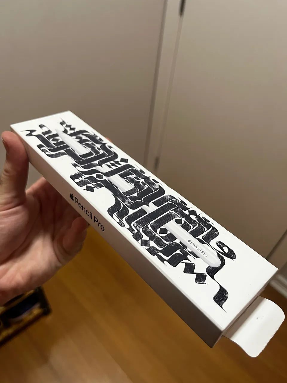 Apple Pencil pro (2a geração) - Acessórios de Celular - Rebouças