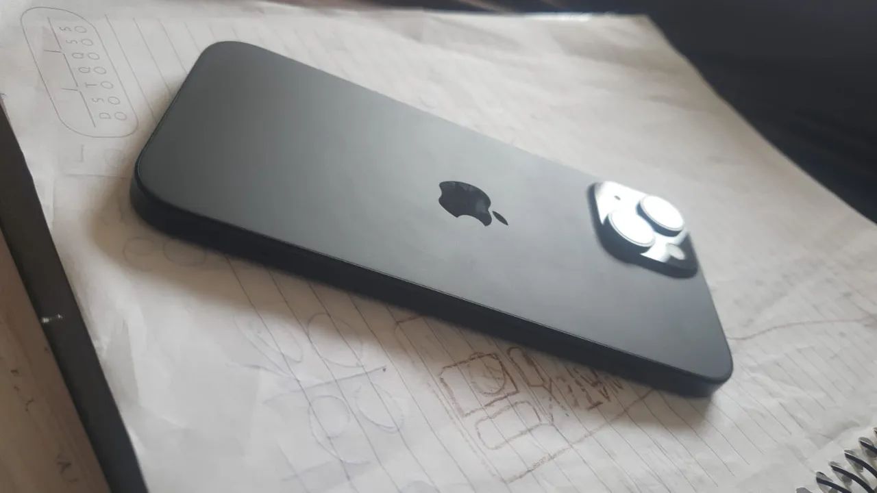 Vendo iPhone 15 com caixa e nota fiscal  - Foto 2