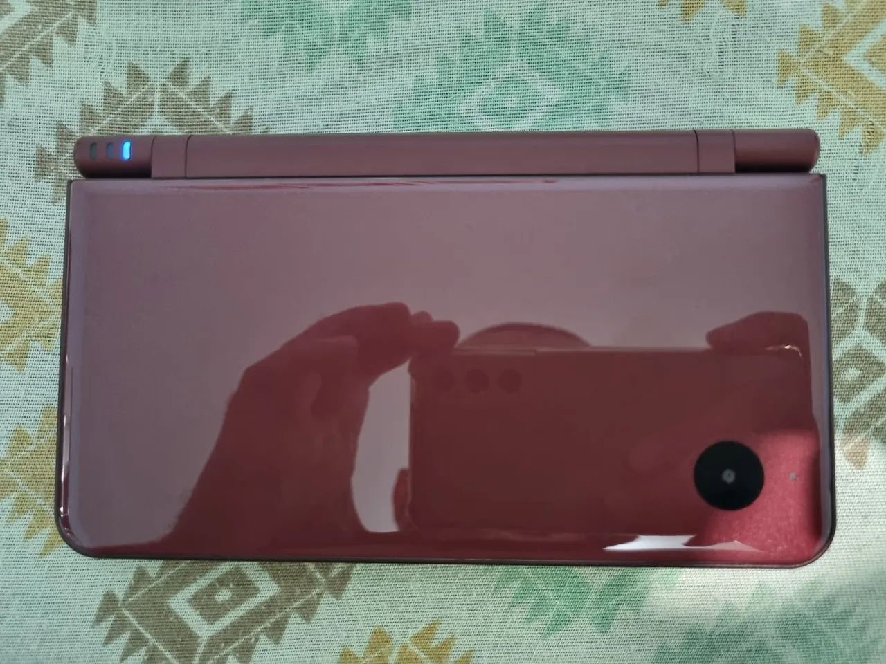Nintendo DSi XL Desbloqueado em Excelente Estado de Conservação