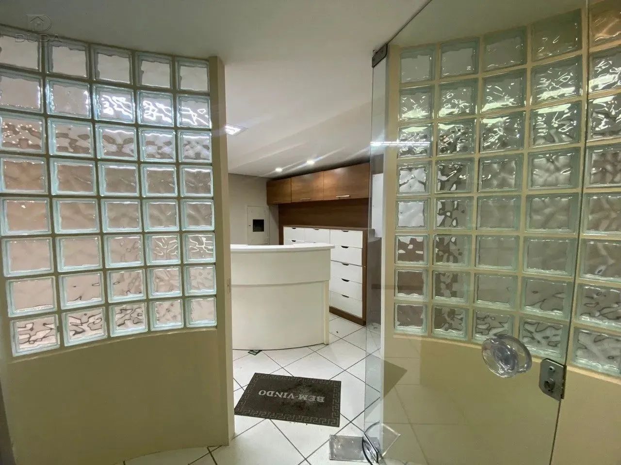 SALA DISPONÍVEL NO PRIMEIRO ANDAR - Foto 3