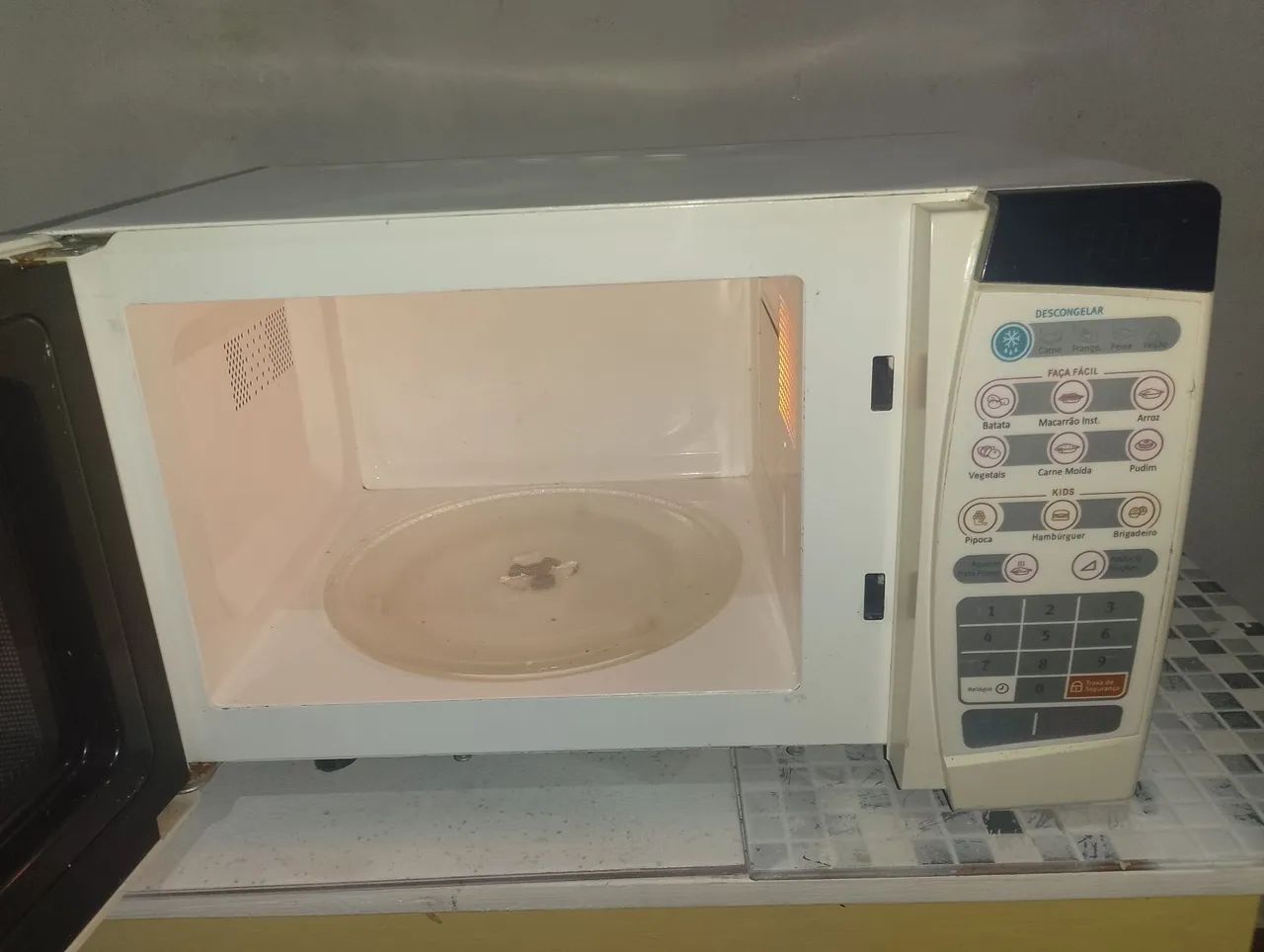 Microondas Eletrolux 20 litros  - Foto 4