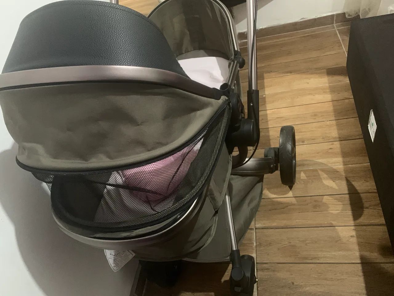 Carrinho de bebê Moisés 