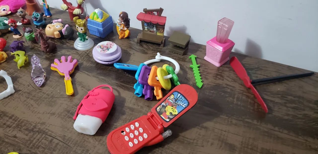 Brinquedos por 0,50 centavos qualquer um - Foto 4