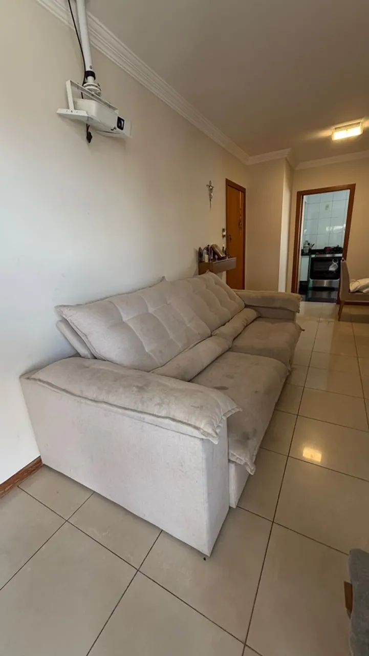 Sofá Grande Bege 2,46 m - Confortável e Aconchegante - Foto 4