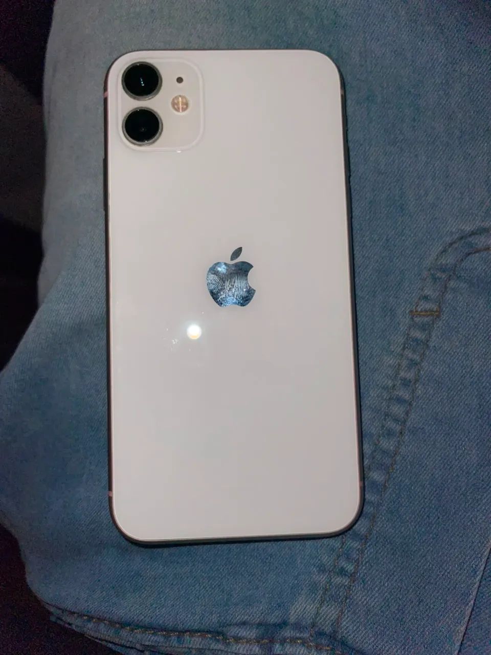 VENDO IPHONE 11 128GB 95% de bateria - Foto 2