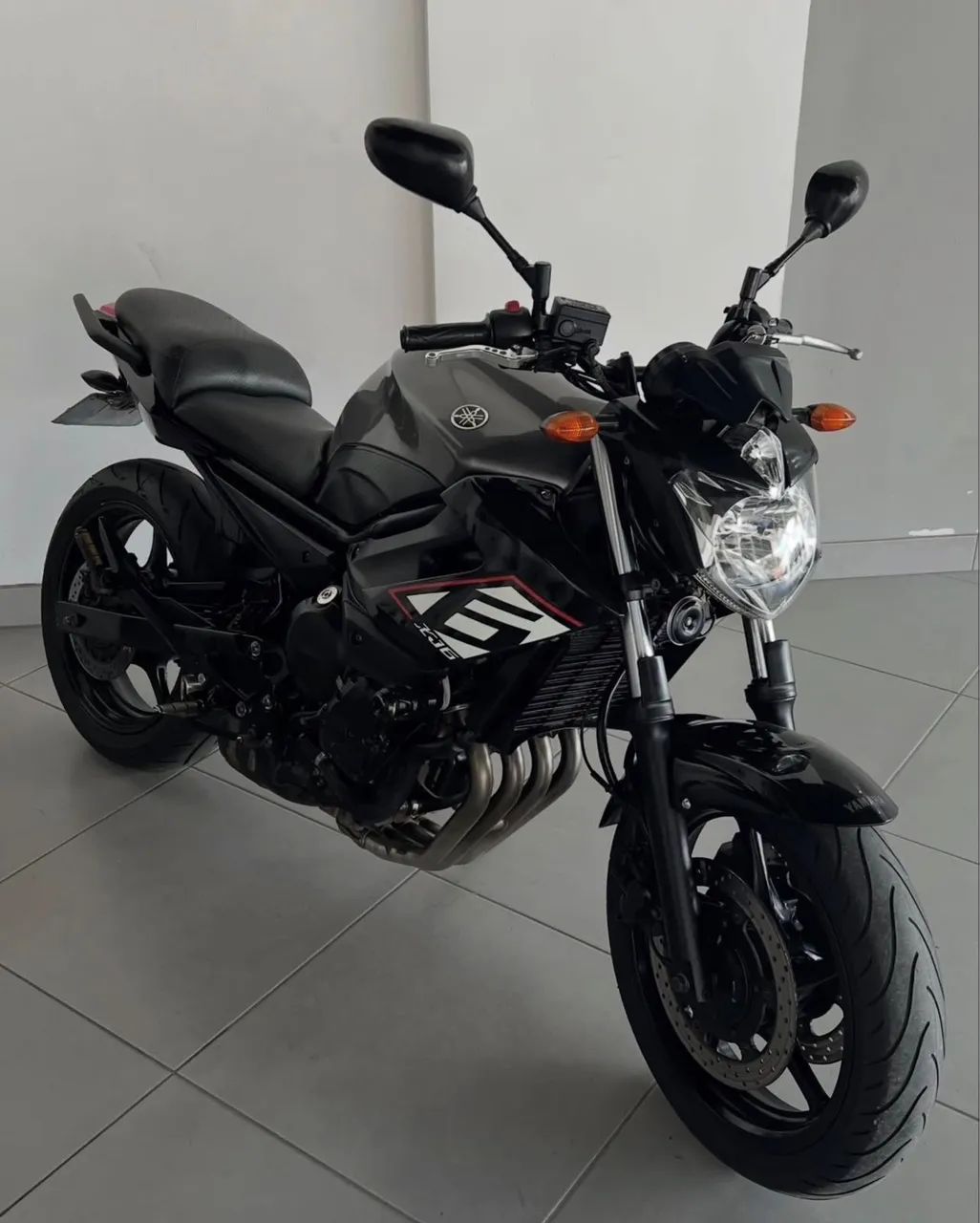 XJ6  - Foto 4