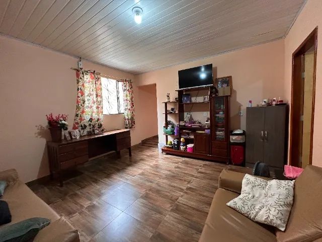 Casa com 3 Quartos -  FINANCIÁVEL - Bairro Floresta. - Foto 5