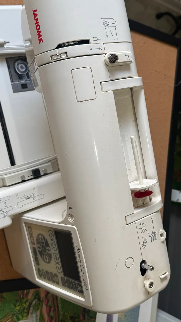 Máquina de Bordado Janome Memory Craft 200E + Bastidor - Funcionando Perfeitamente - Foto 4