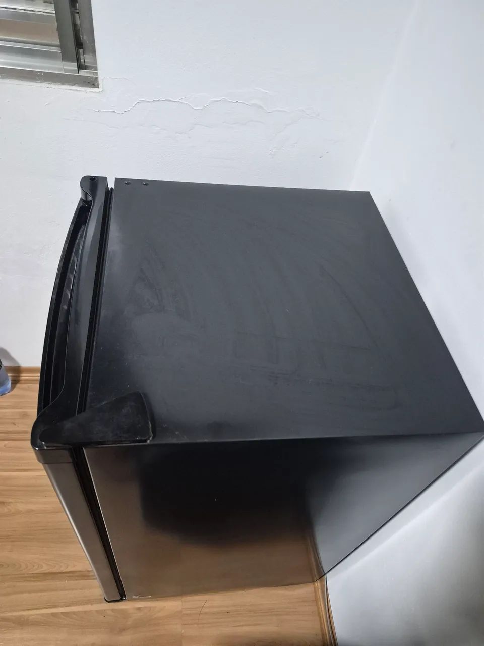 Frigobar Preto Midea 124L - Foto 2