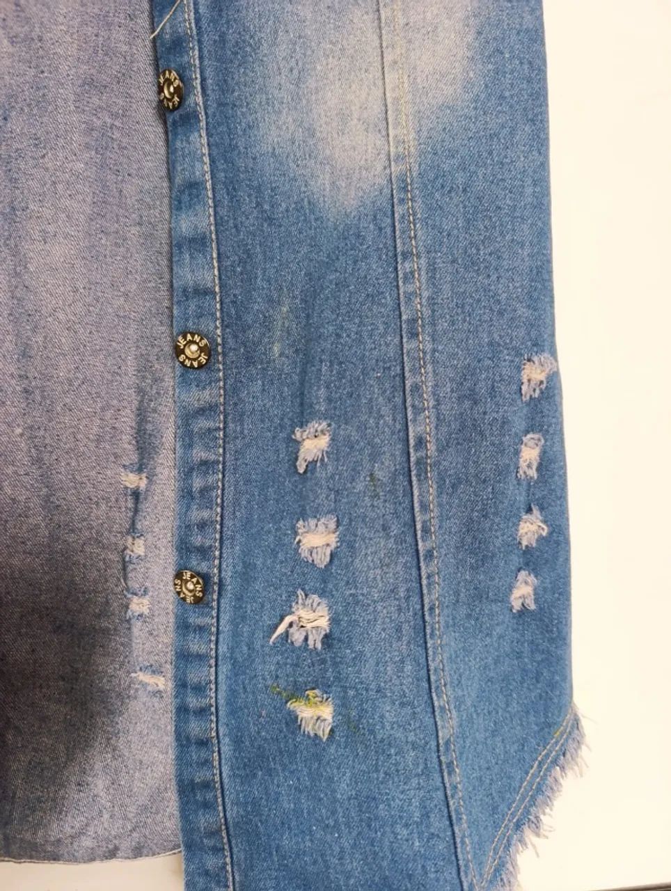 colete jeans h&f modas com pérolas m - Foto 4