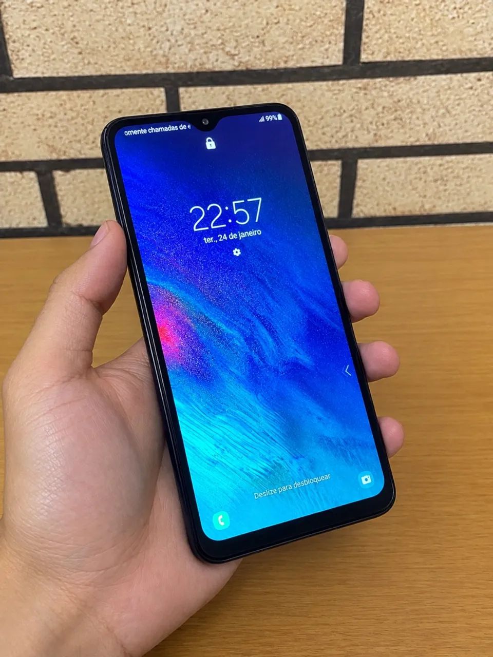 SAMSUMG A10 Com garantia e pouco usado 