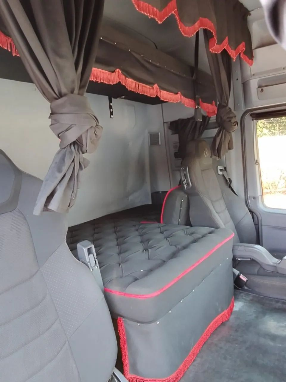 MB 2546 Actros Mega Space 6x2 Ano 2018 - Foto 5