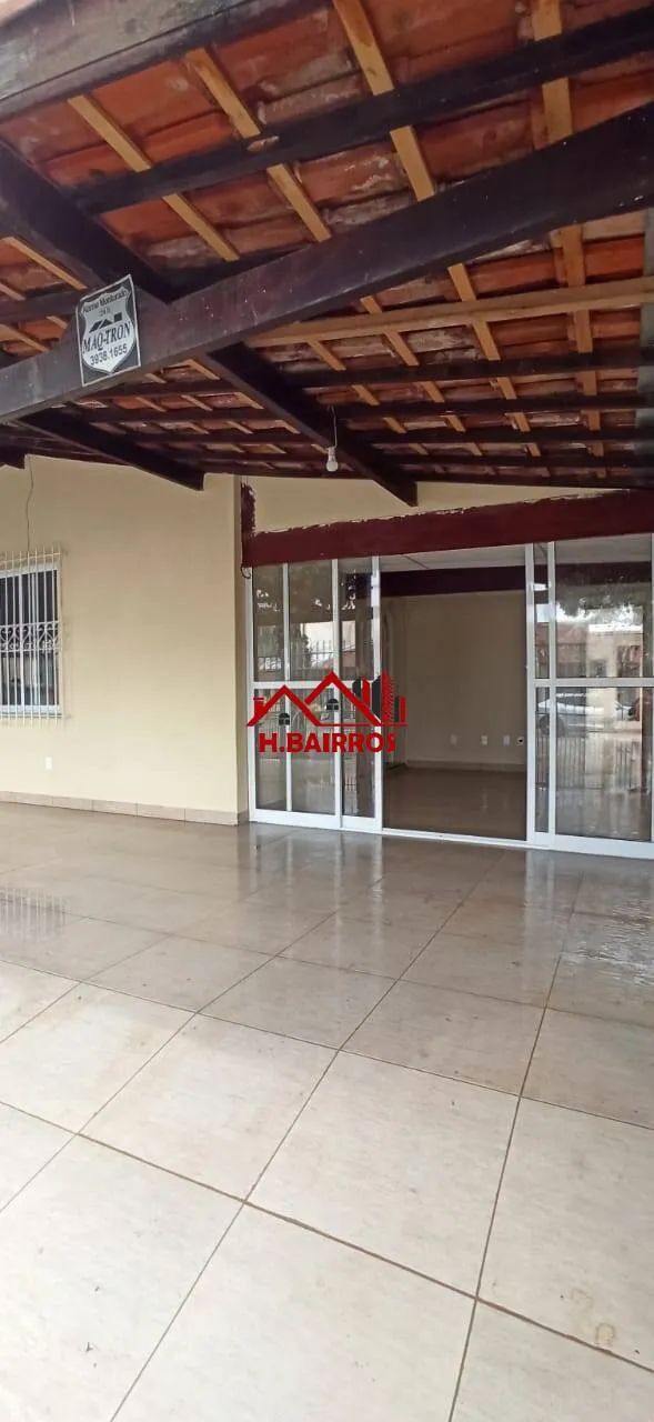 Casa com 08 Salas Comerciais à VENDA no Jardim Satélite - SJC