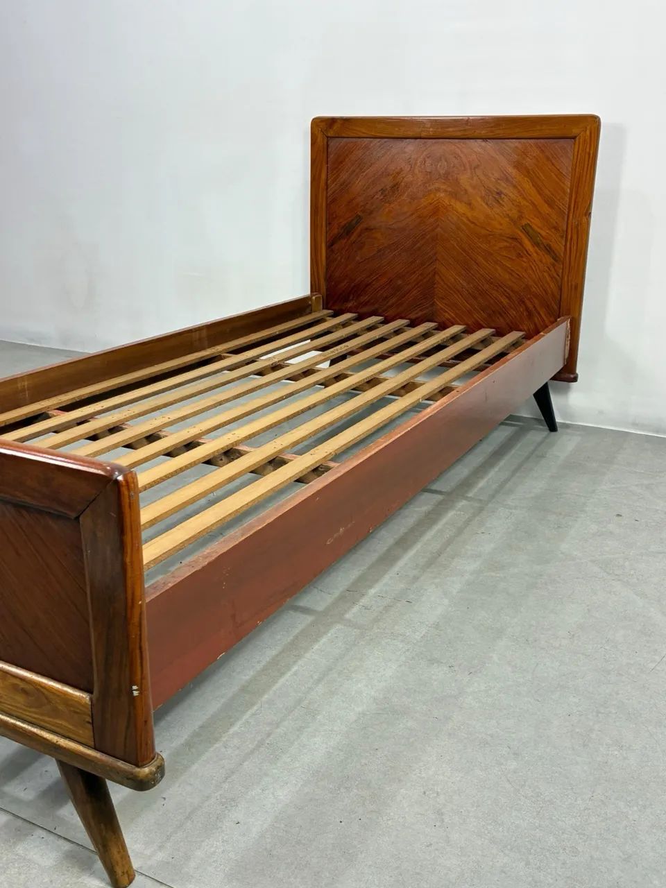 Cama de solteiro década de 50 - Foto 3