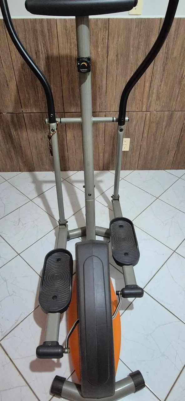 Elíptico Athletic Advanced 330E SEMINOVO 65614997079427125