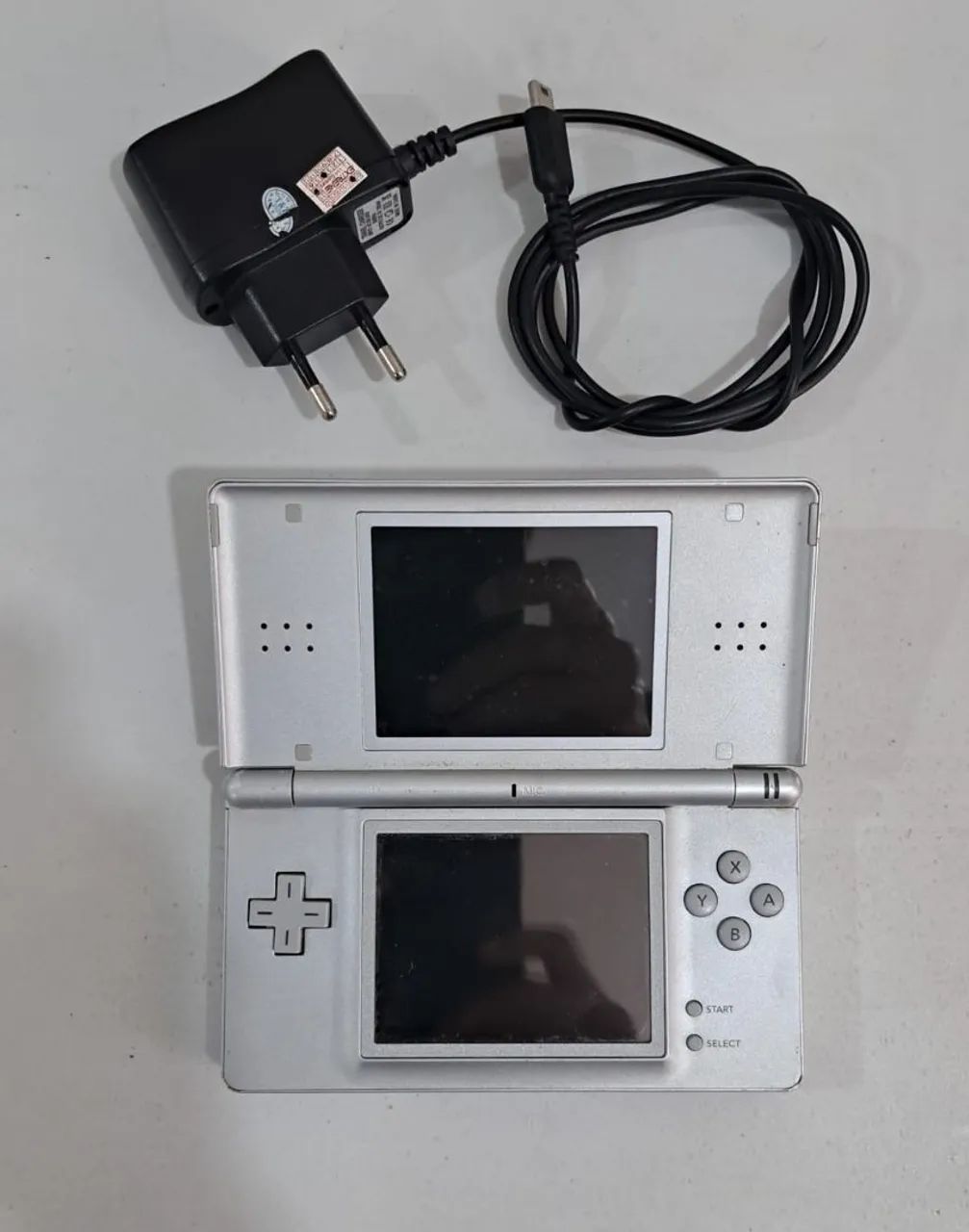 Nintendo DS Lite 