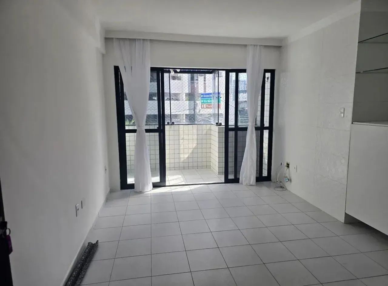 EDIFÍCIO PÓLUX | BOA VIAGEM | 62 M² | 2 QUARTOS | 1 SUÍTE | VARANDA | 1 VAGA - Foto 2
