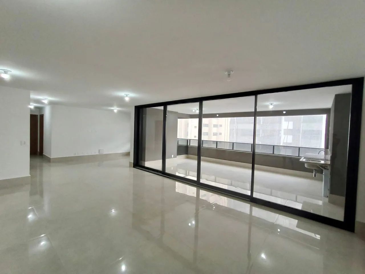 Reserva Newest - Apartamentos 3 e 4 Suítes