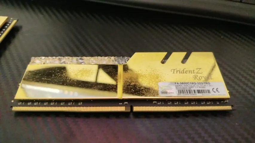 Memória RAM G.Skill Trident Z Royal DDR4 16GB (2x8) 3600MHz RGB Ouro Para PC Gamer - Foto 2