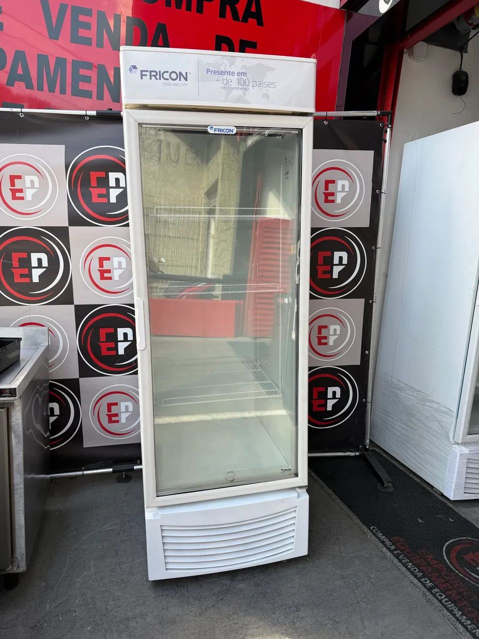 VENDO UM FREEZER EXPOSITOR VERTICAL FRICON 