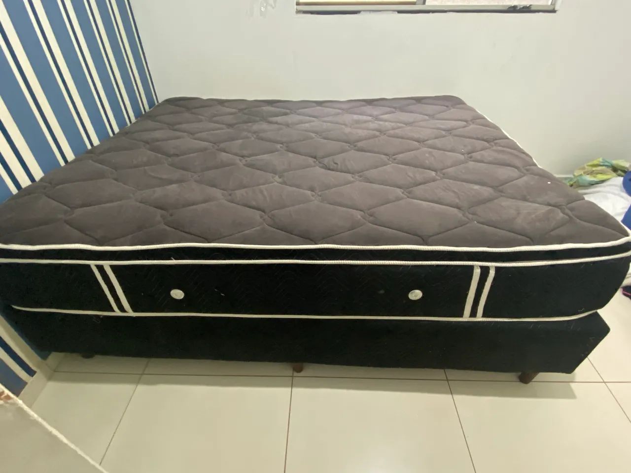 Cama Queen Size usada - Foto 3