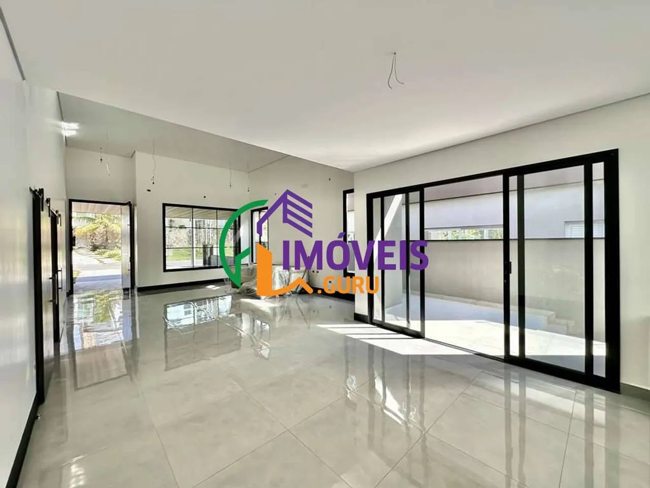 CASA EM CONDOMÍNIO - JARDIM DO GOLF I - SP