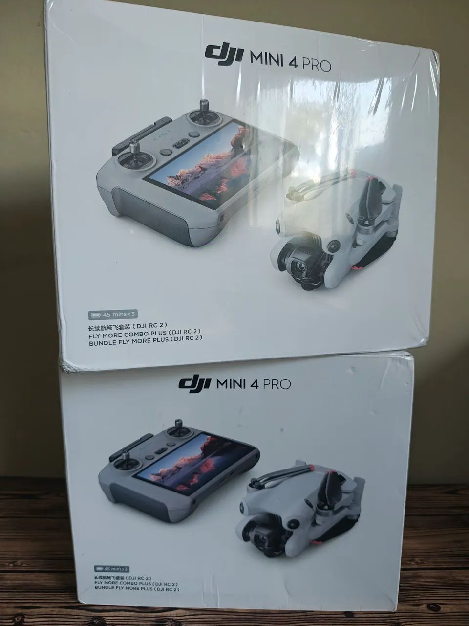 Drone DJI MINI 4 PRO combo fly more Plus baterias de 45 min controle de tela (LACRADO)