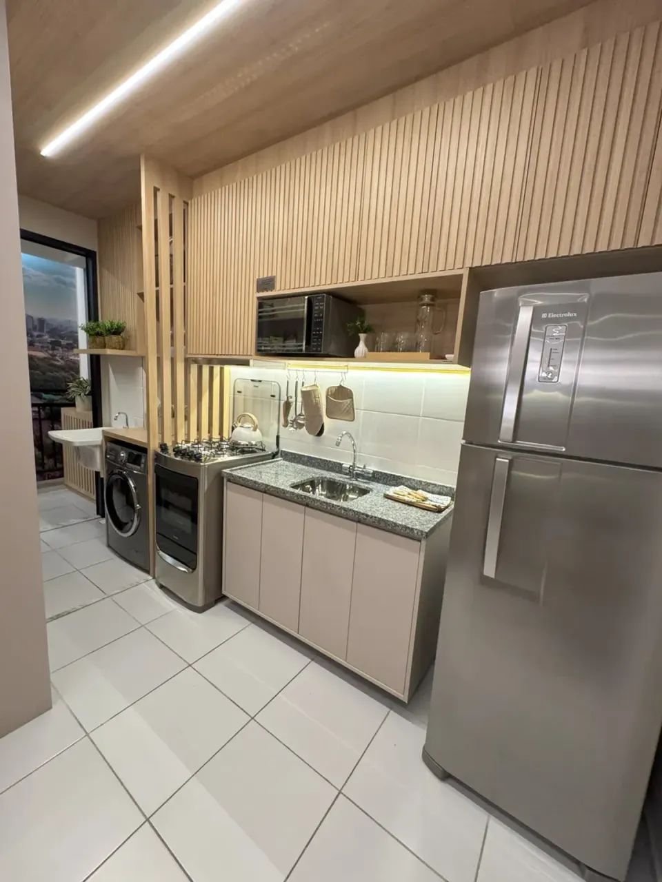ITBI E REGISTRO GRATIS | APARTAMENTO NO ALEIXO | VARANDA, ELEVADOR, SUITE - Foto 2