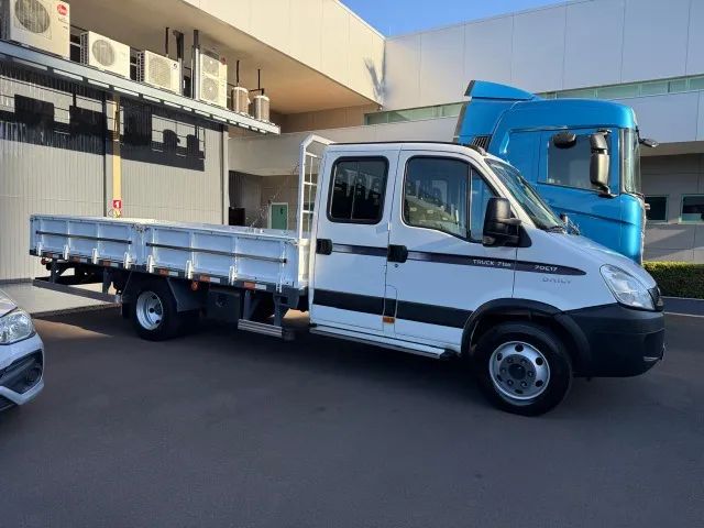 IVECO DAILY 70C17 HD CD Truck 7 Ton - Foto 4