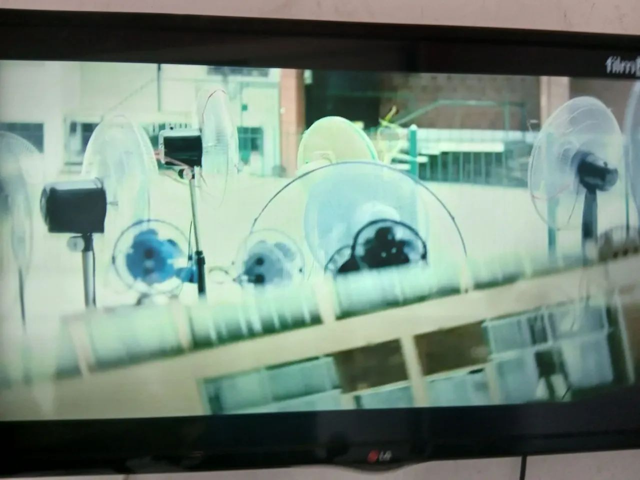 Tv lg 39 polegadas funcionando perfeitamente retirar no Rio comprido  - Foto 4