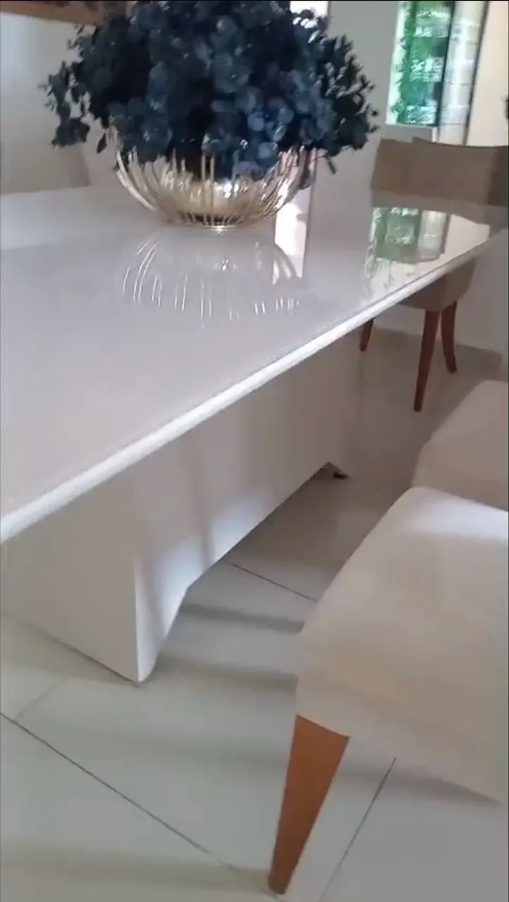 Mesa de Jantar Moderna Bege com Tampo de Vidro  - Foto 3