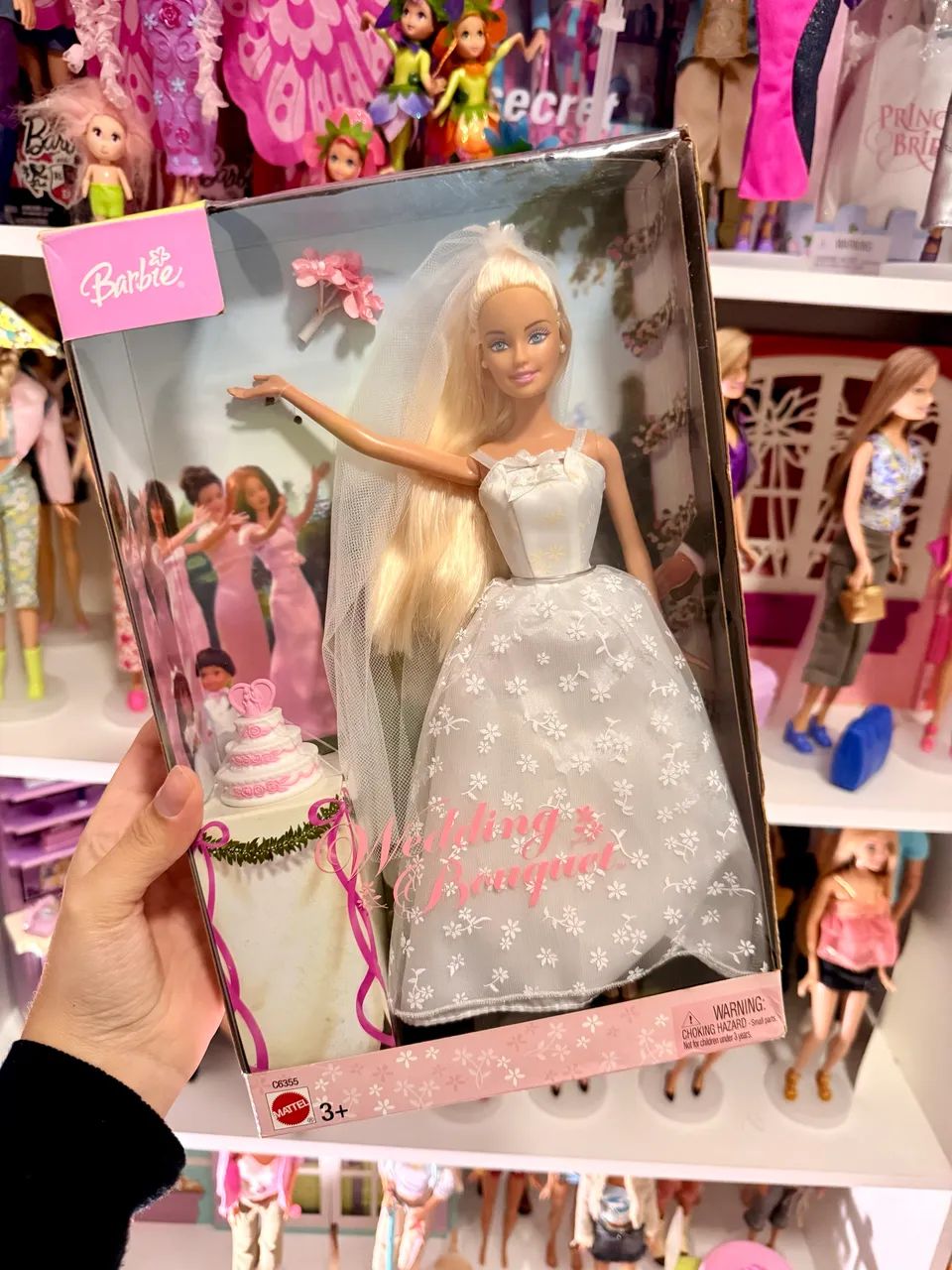 Barbie noiva buquê  - Foto 4