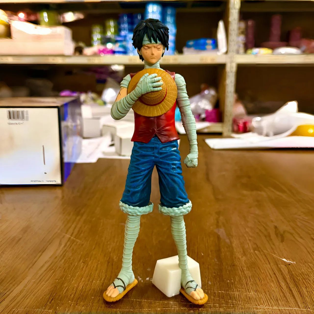 Boneco Luffy Chapéu de palha One Piece Miniatura 28cm