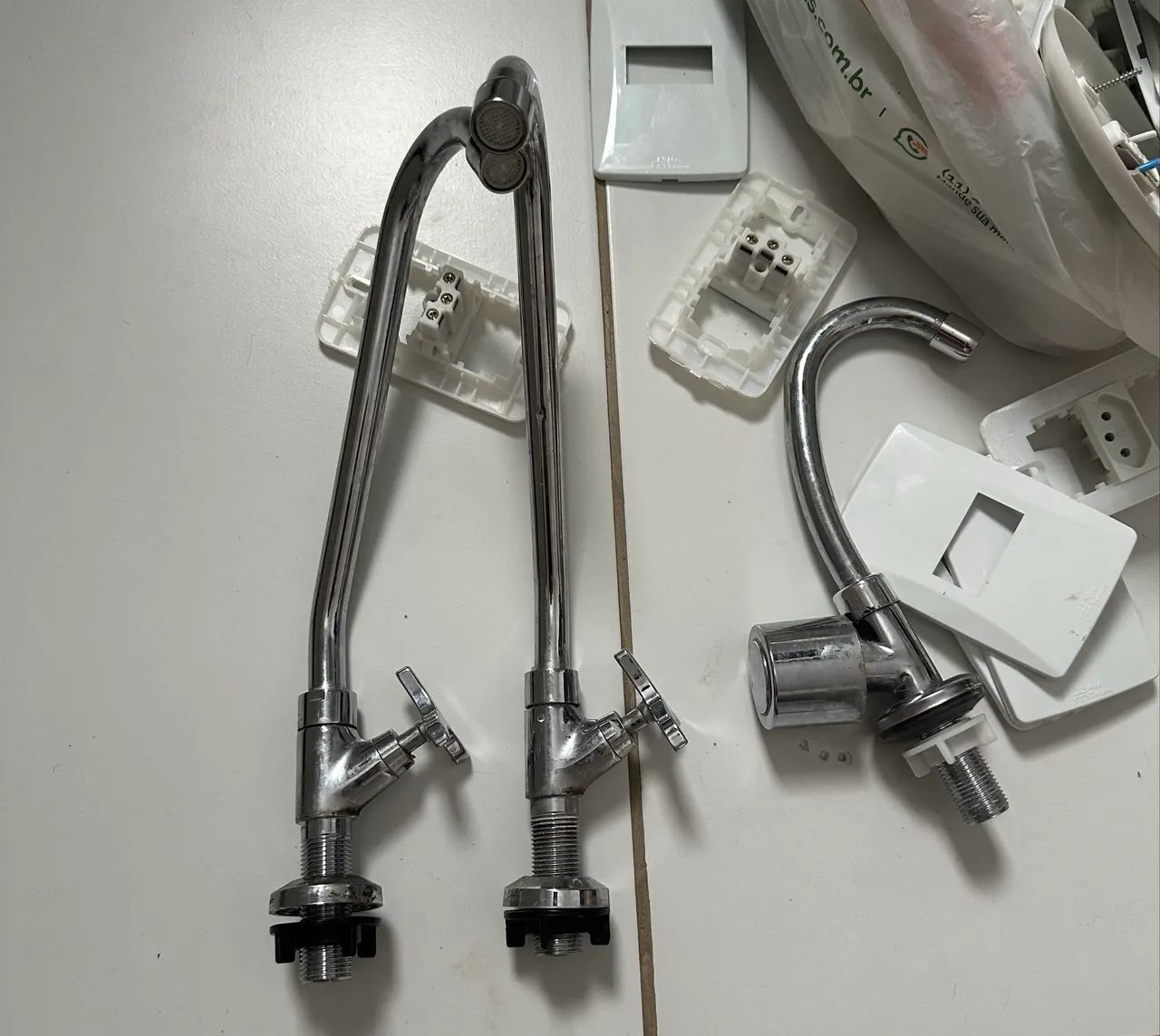 3 torneiras e item para casa  - Foto 2