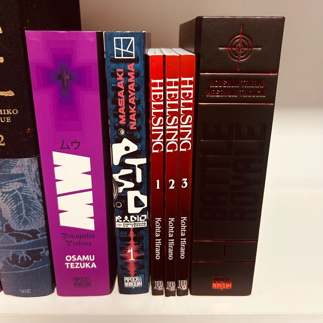 Mangás (pacote) MW, PTSD, Hellsing, Battleroyale