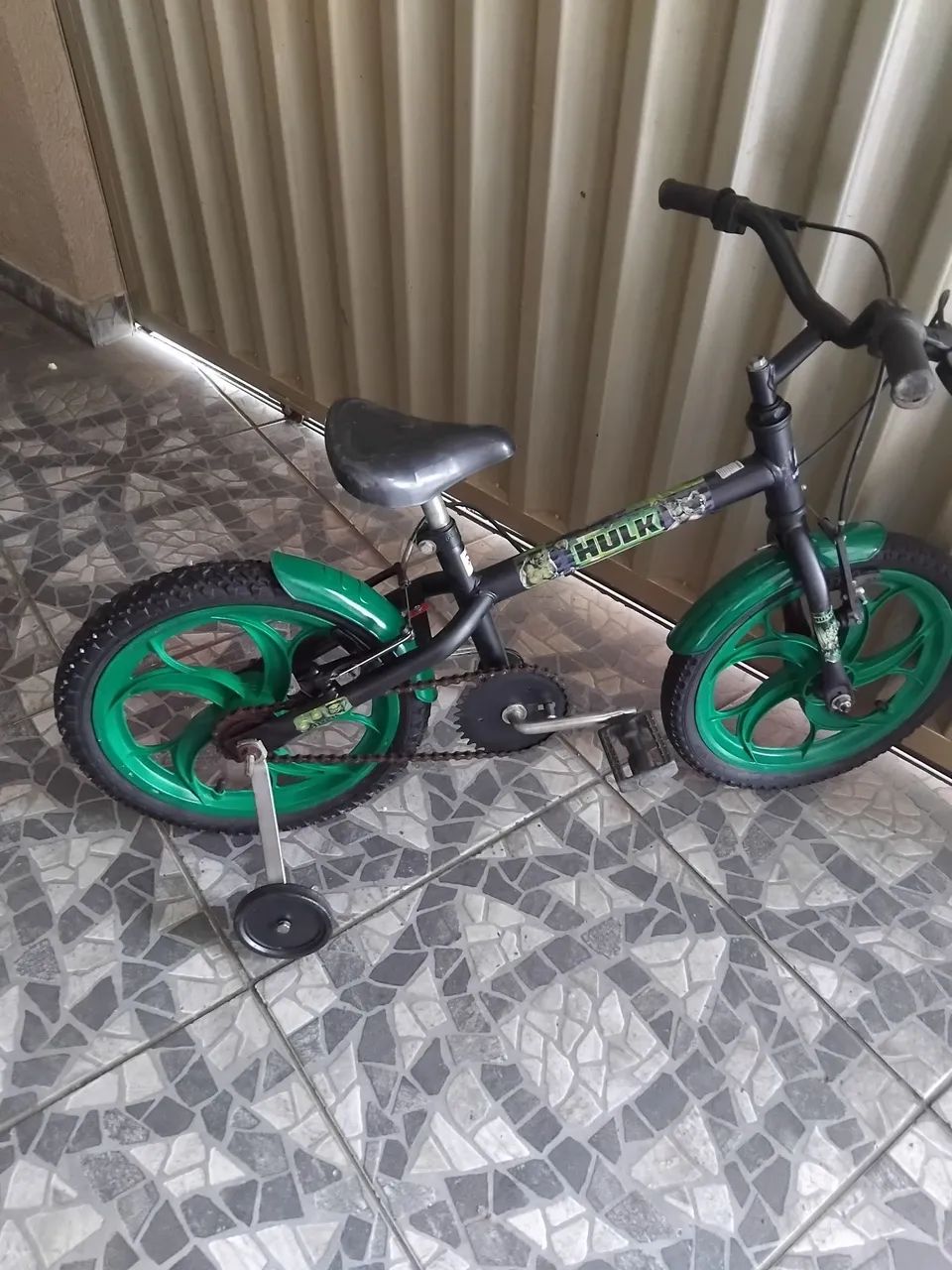 Bicicleta infantil do hulk revisada  - Foto 2