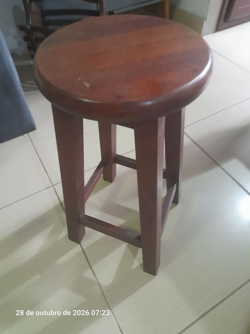 Branquinho madeira maçiça