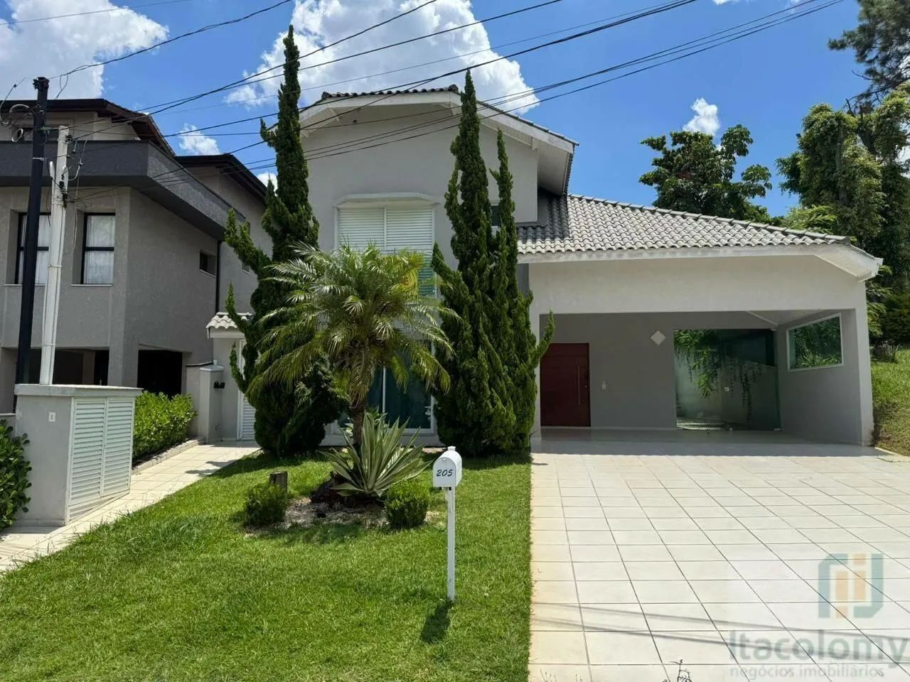 Casa para venda e locação - Alphaville 11