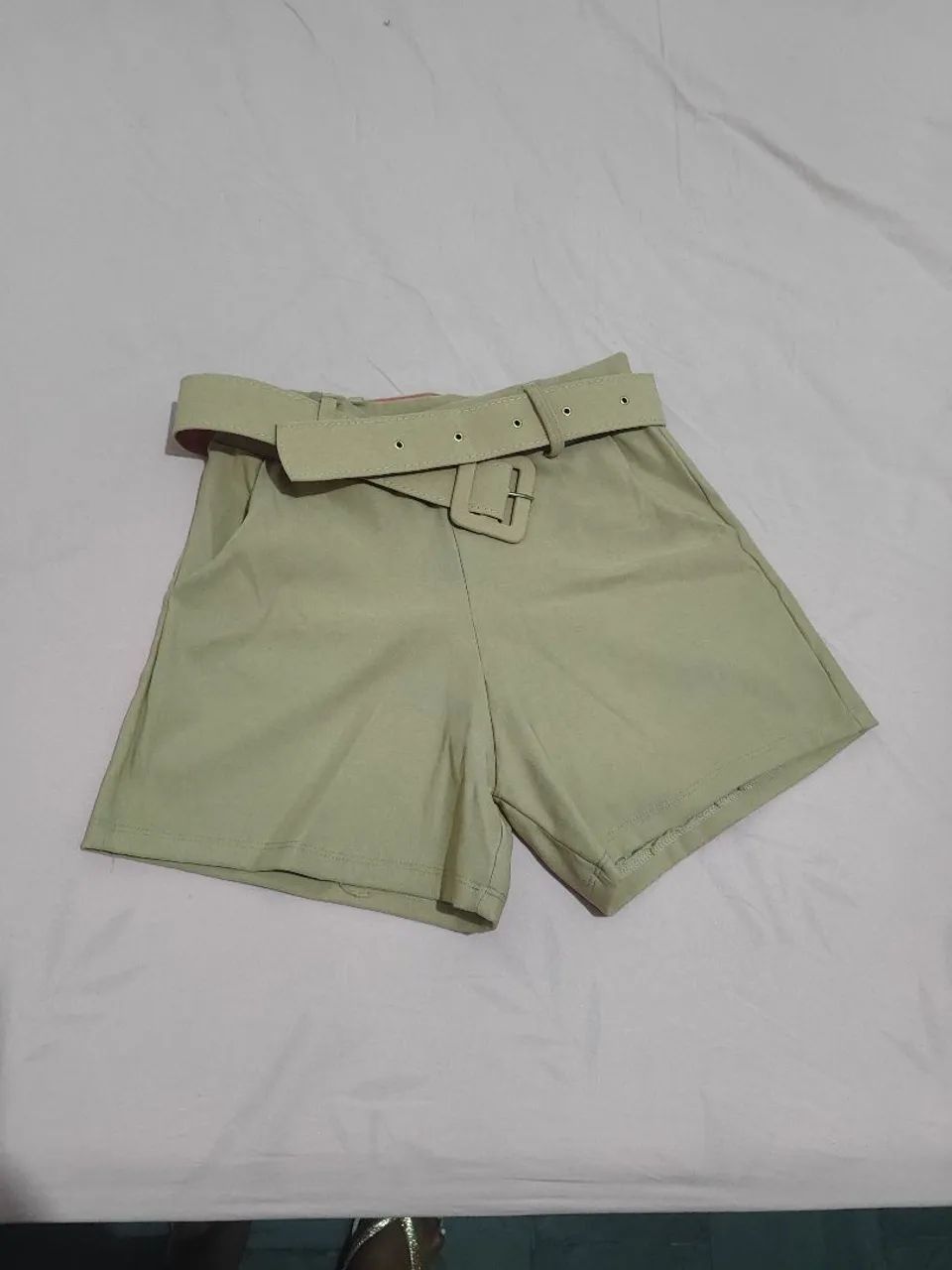 Short alfaiataria com cinto