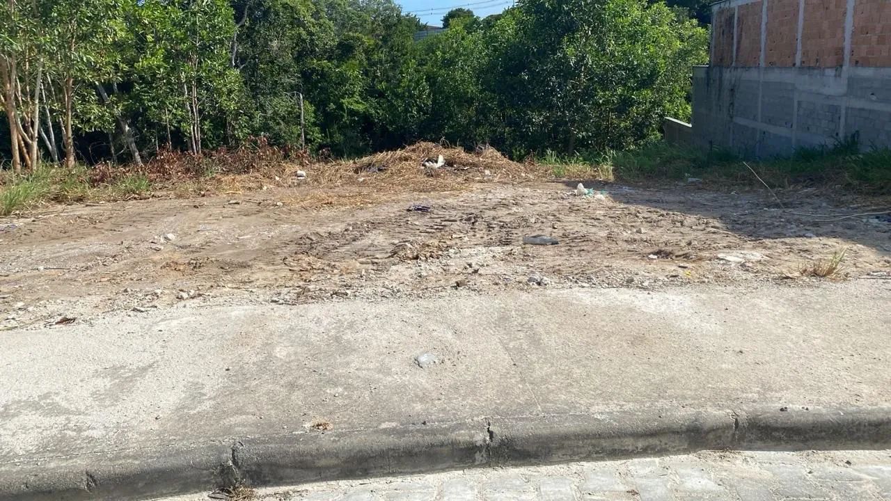 Vendo lote no Condomínio Gaudi