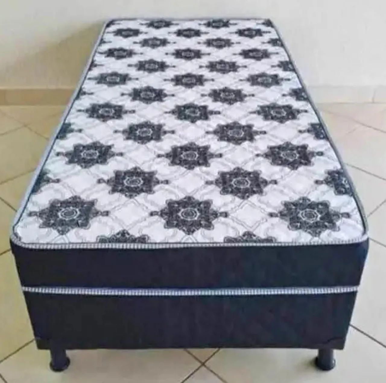 Cama box solteiro macia e confortável  - Foto 2