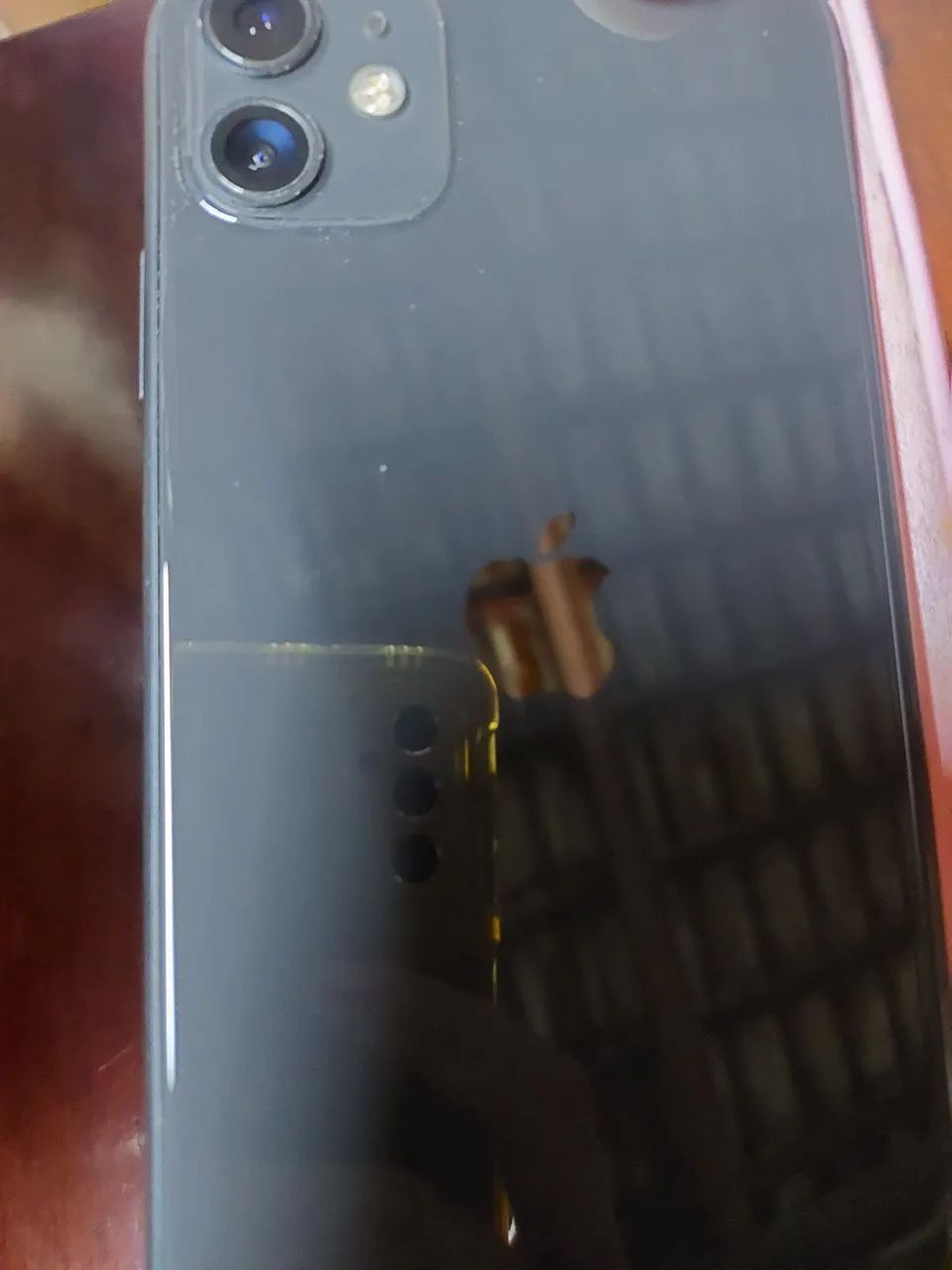 Vendo IPhone 11 - Preto Bom Estado - Foto 3
