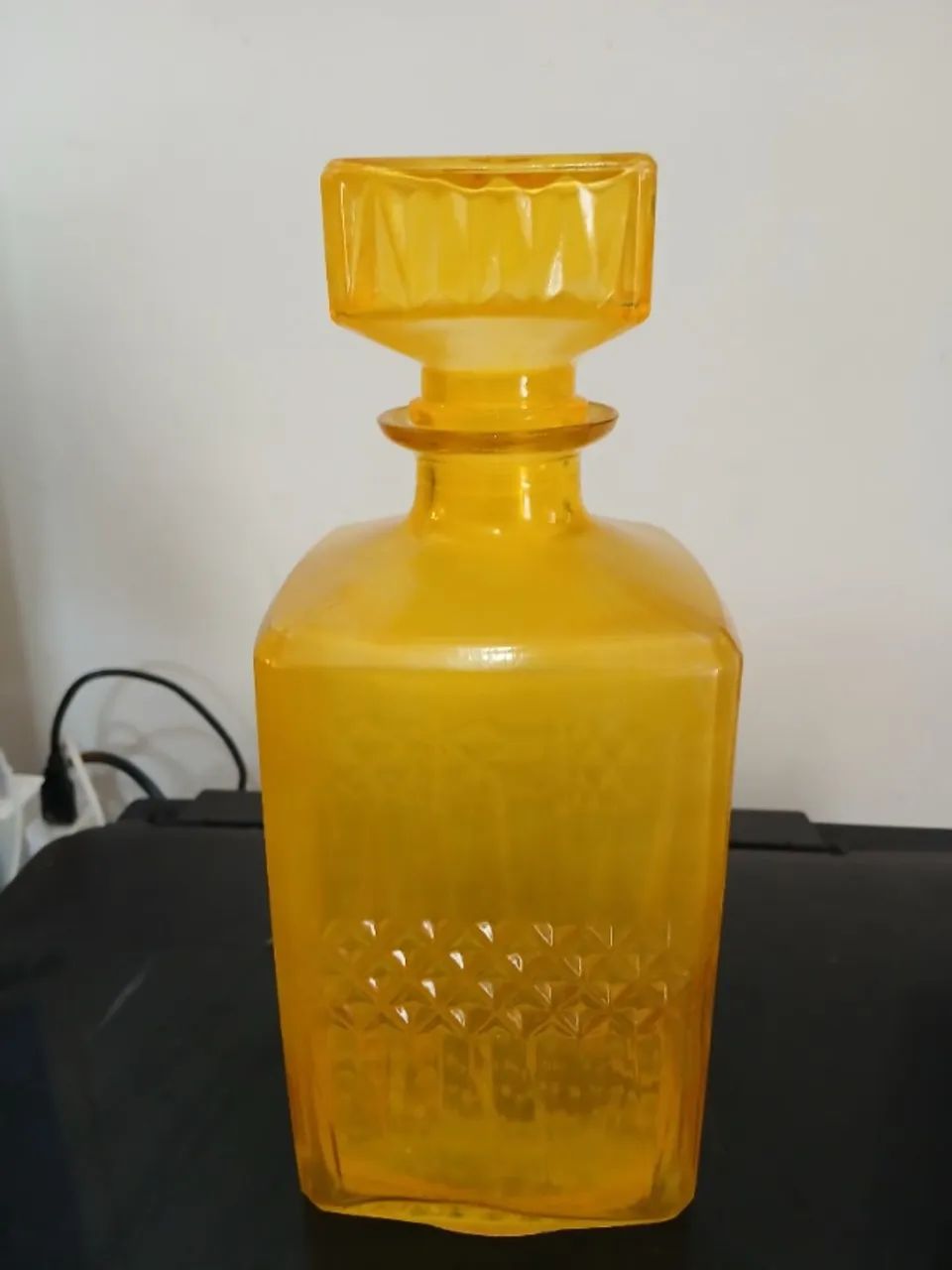 garrafa licoreira de vidro âmbar - antiguidade - Foto 3