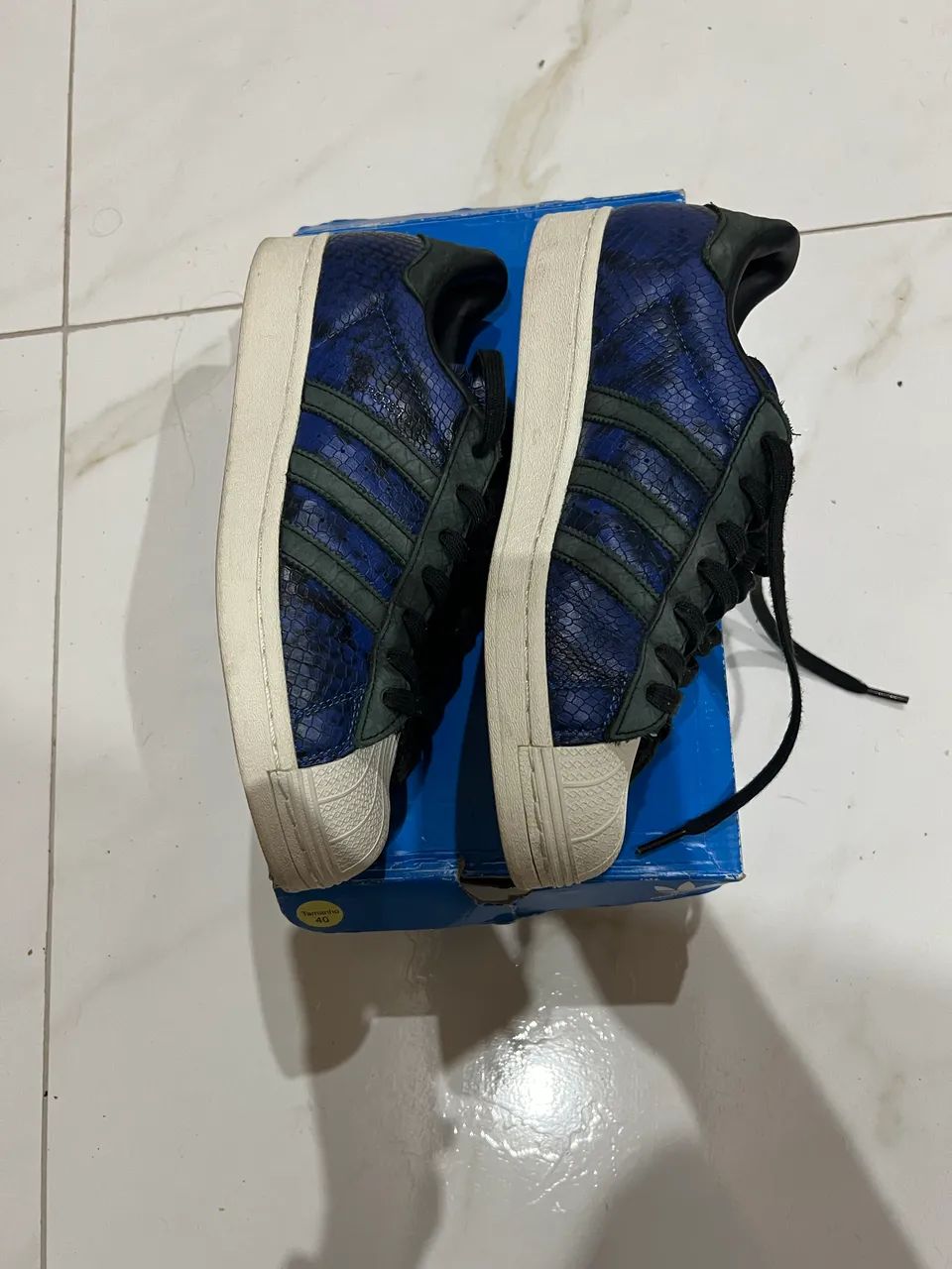 TÊNIS ADIDAS SUPERSTAR TAM 40 - Foto 4