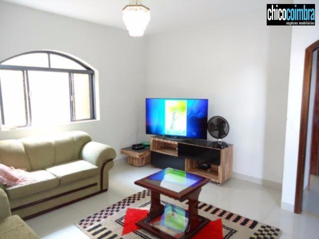 Sobrado no Setor Coimbra, 4 suítes amplas, 4 salas, escritório, área de lazer, porcelanato - Foto 8