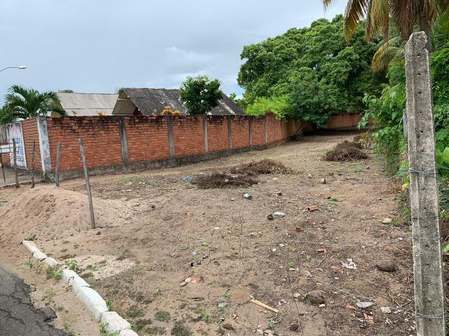 Lote com 700 m² na cidade de Porto de Pedras