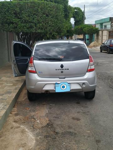 Sandero 14/14 diferenciado (leiam) - Foto 2