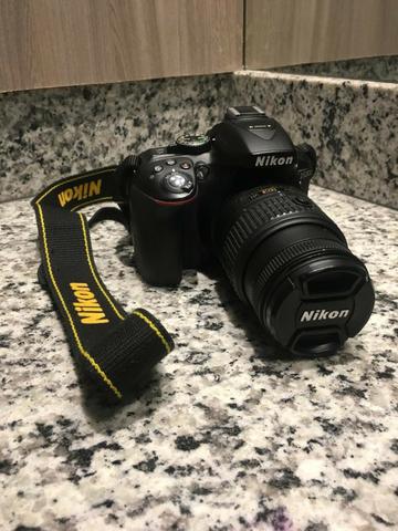 Camera Nikon D5300 com WiFi integrado